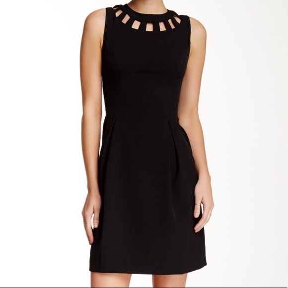 👗🌸Eliza J cut out bi-stretch dress ❤️ - Picture 2 of 6